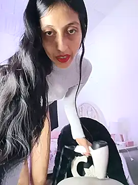 Im Kloe online show from April 10, 9:32 pm