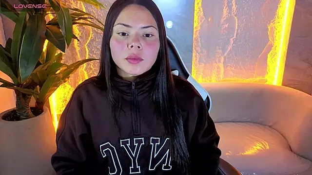 Polly Tx online show from February 24, 3:05 am