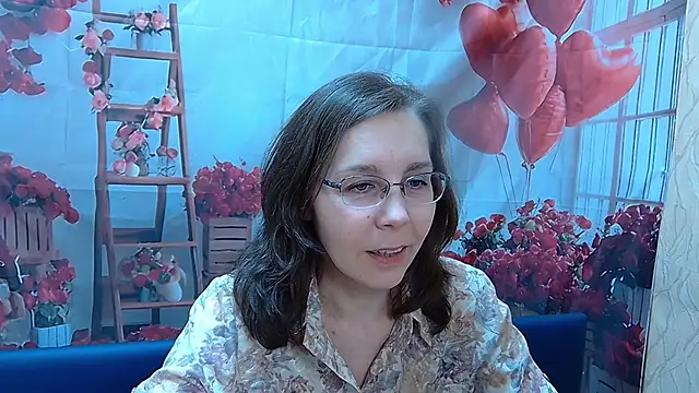 DaisyEdit online show from March 1, 6:35 am