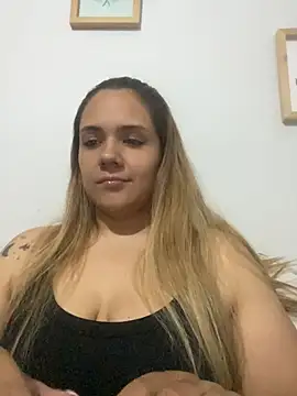 LoreinnFox online show from April 25, 4:04 am
