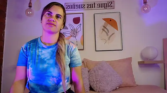 yeimi eclipse online show from November 27, 4:15 am