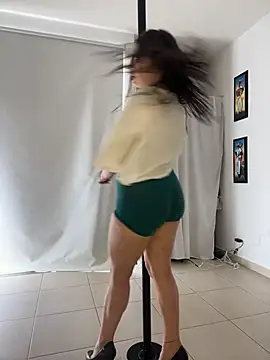 angely ross1 online show from December 1, 7:16 pm