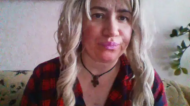 ClaireShannon online show from February 18, 12:15 pm