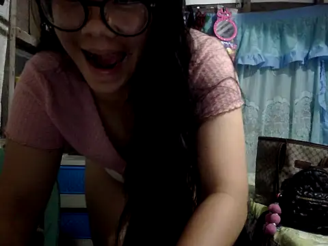 xxdreamgirl69 online show from April 4, 10:08 pm