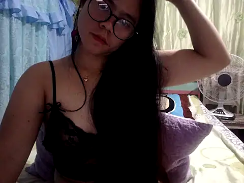 xxdreamgirl69 online show from February 13, 1:51 am