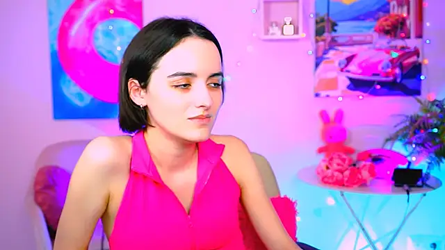 KateWillows online show from February 5, 8:28 am