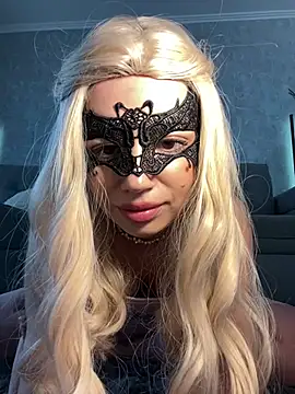 s4rah online show from April 16, 9:42 am