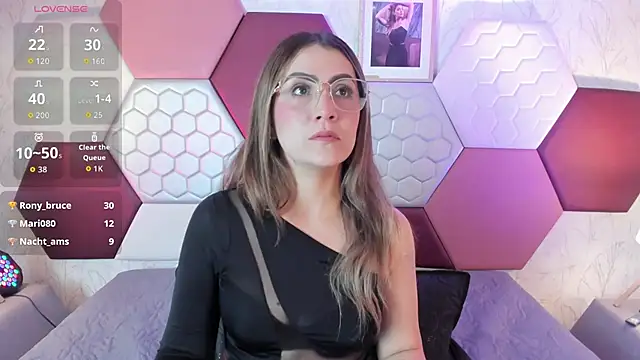 AriaRous online show from March 13, 5:58 pm