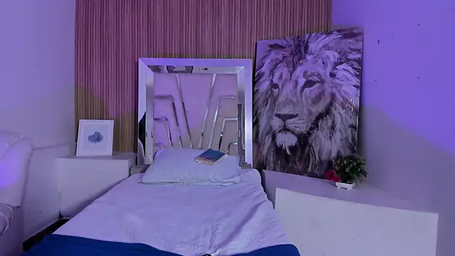 Cherrybombs  online show from April 11, 8:18 am