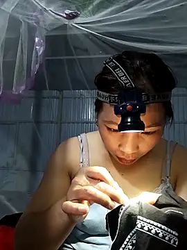 Evelyn-n online show from December 20, 11:36 am