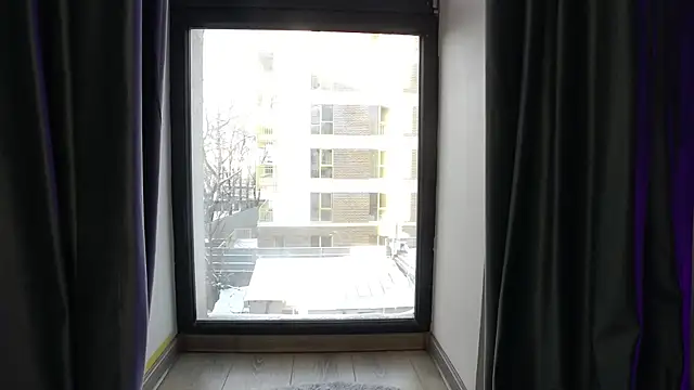 RavenFoxxy online show from January 9, 7:24 am