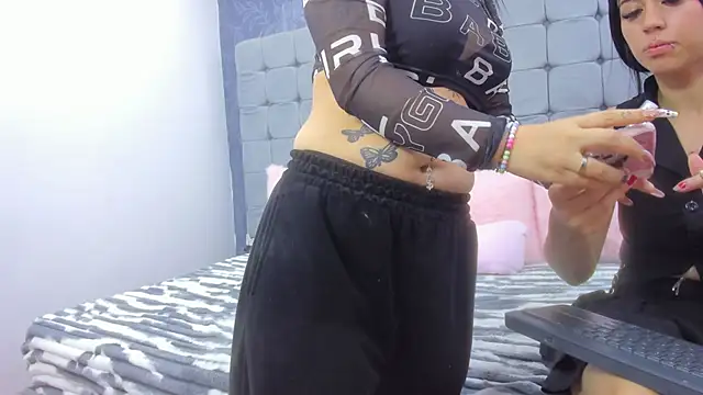 Messy Karol  online show from April 16, 1:33 pm