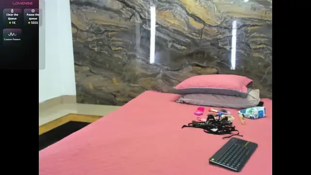 Evy connor online show from December 22, 11:35 am