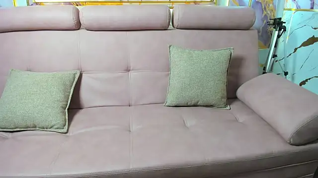 GoldenMusee  online show from January 15, 1:39 pm