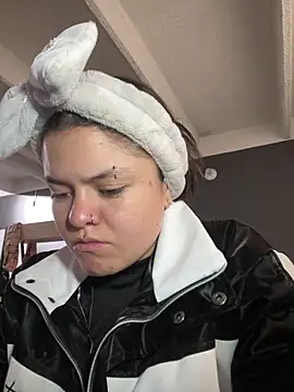 Camila Duarte2 online show from February 9, 1:35 pm