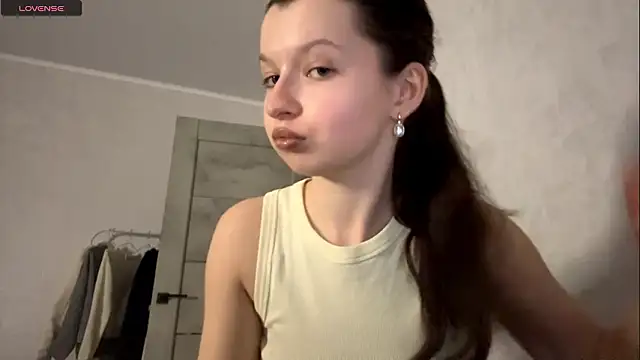 EllieBerrie online show from March 7, 5:31 pm