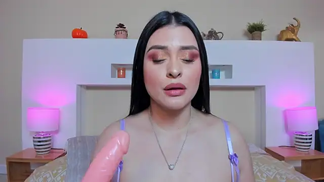 AnikaRomanoff  online show from December 15, 3:06 pm