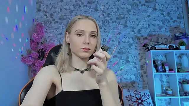 Gina Gina love online show from April 18, 1:08 am