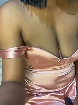 maskedblossom online show from March 15, 2:13 am