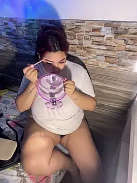 naty col online show from April 17, 12:29 pm