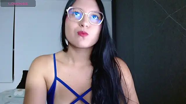 candy rosemaryy online show from April 16, 1:39 am