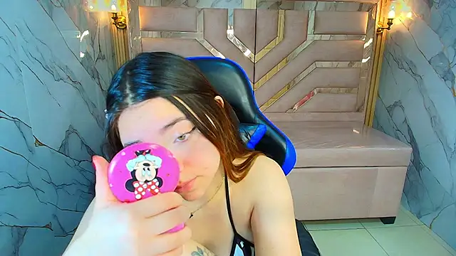 emily  r  online show from January 13, 1:48 pm