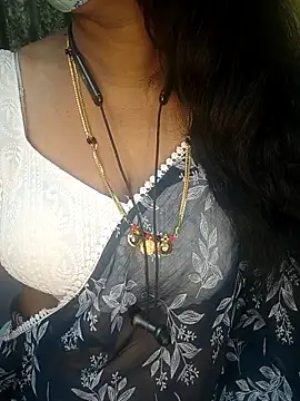 Preeti345 online show from February 2, 10:25 am