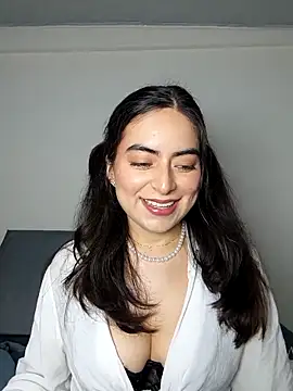 saasha Petit online show from March 7, 11:17 am