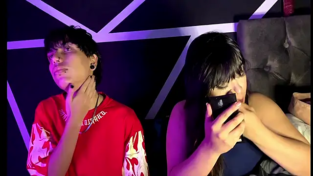 Emily Andyy online show from December 23, 9:57 am