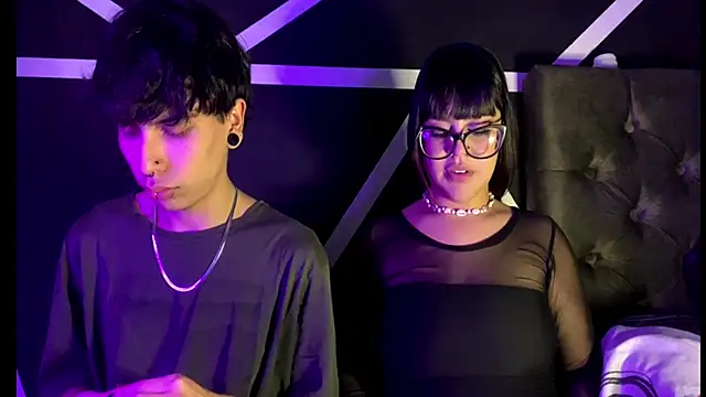 Emily Andyy online show from December 19, 1:10 am