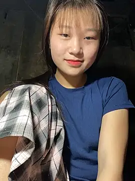 hinata-xx online show from April 13, 10:49 am