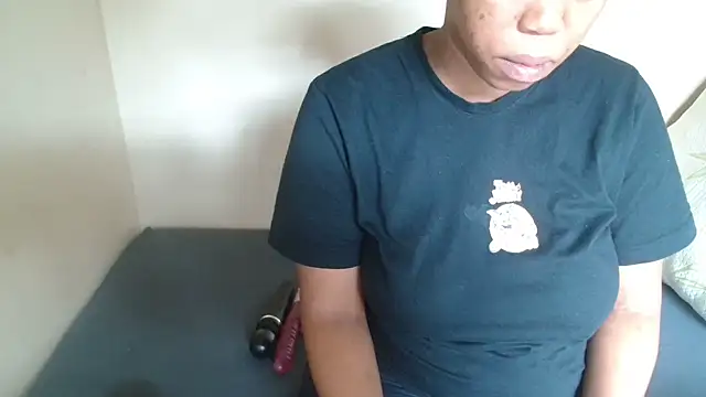   JuicyAss  online show from February 15, 11:42 am