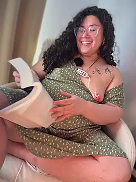 VanesssaMilf  online show from May 31, 6:09 pm