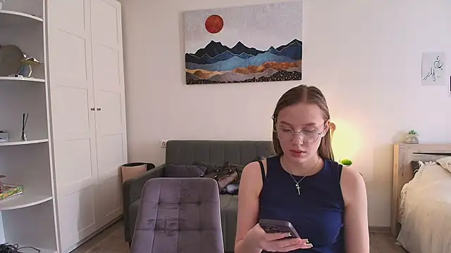 findwayout online show from April 16, 1:22 pm