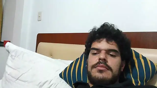 Hot Contrasts online show from March 14, 3:07 am