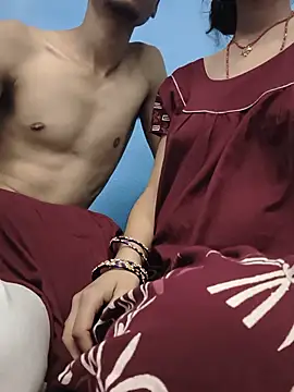 couplegk71 online show from May 22, 4:49 pm