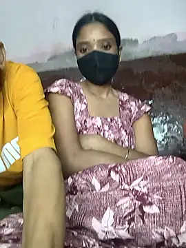 couplegk71 online show from February 17, 5:01 pm