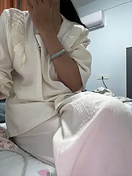 cmvoo online show from April 11, 11:14 am