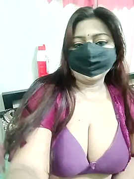 Ritika sen online show from February 12, 7:04 pm