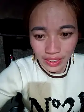 little-effy online show from February 12, 12:51 pm