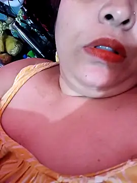 peu8 online show from February 5, 6:11 pm