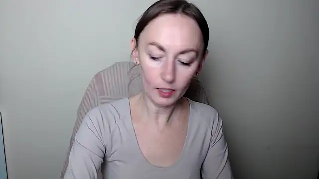 LiaSeass  online show from March 2, 1:18 pm