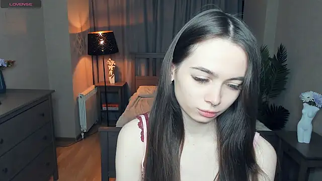 YvonneRobes online show from February 16, 7:36 pm