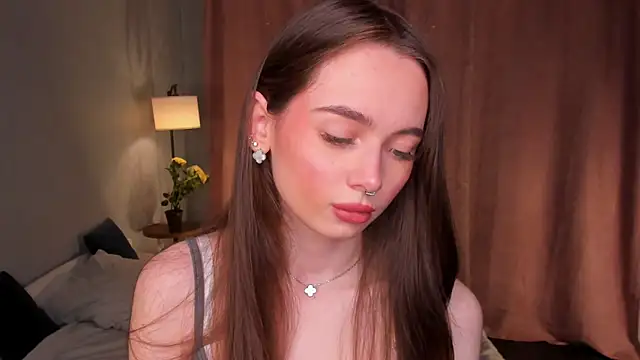 YvonneRobes online show from March 20, 7:08 pm