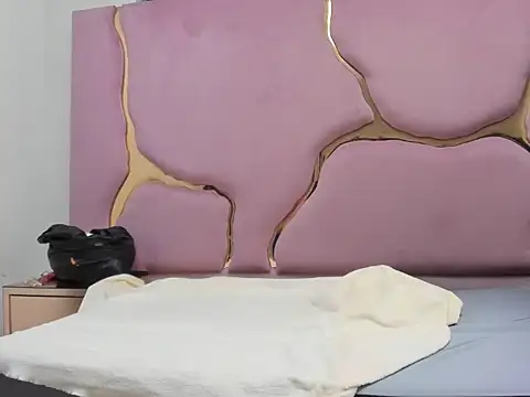 ZoeEclipse online show from January 8, 6:12 pm