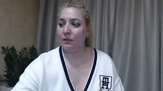 sweetpussy13 online show from March 29, 8:46 am