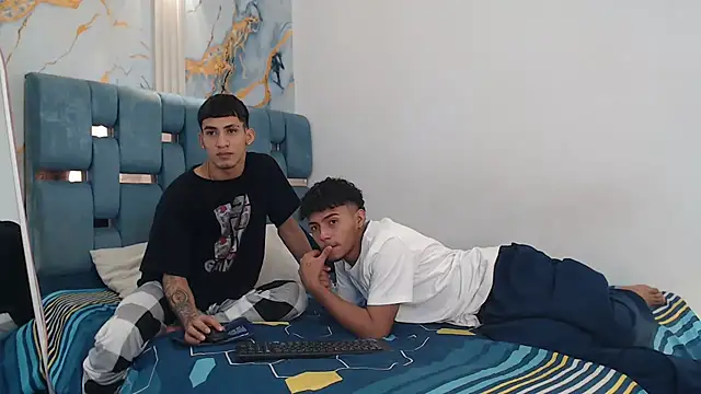 DIAMOND BLACKS online show from February 19, 7:41 am