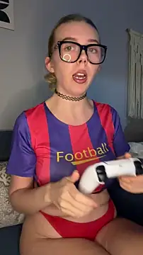 MonaNoire online show from March 14, 7:09 am