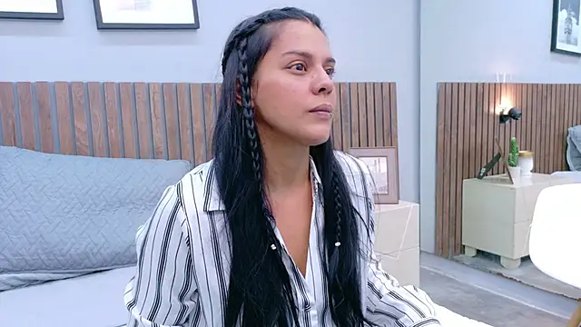 Mia Bellefort online show from March 9, 8:23 pm