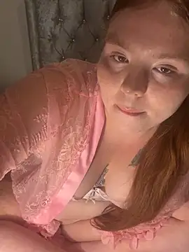 AnnieAinsx online show from April 5, 8:41 pm